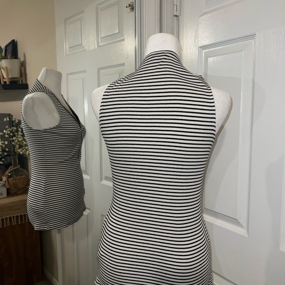 GUESS Exposed Zippered Tank Top Size M - Picture 5 of 7